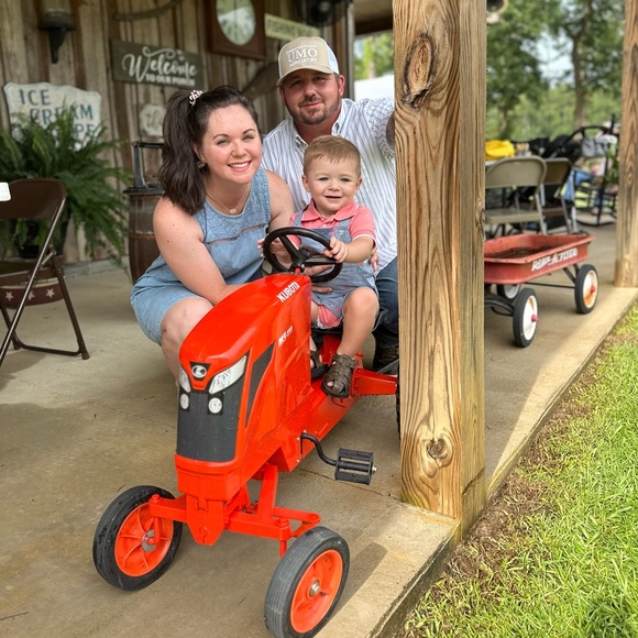 Meet your Posher, Reva - Picture 5 of 5